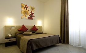 Ara Pacis Inn